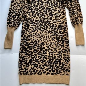NWT Leaopard Sweater Dreas